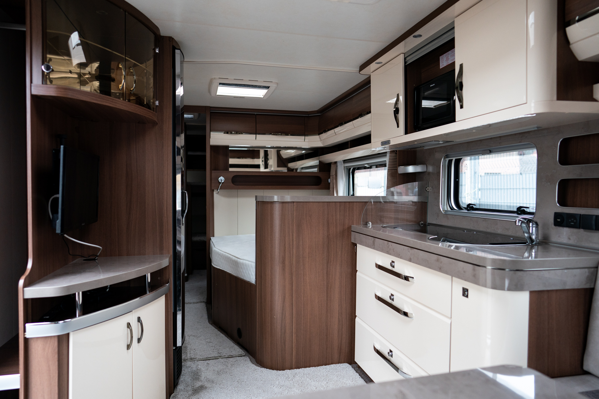 Obytný přívěs Hobby Prestige 720 KWFU - PRODÁNO - Karavanista.cz